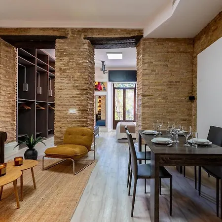 Charming And Stylish In Downtown